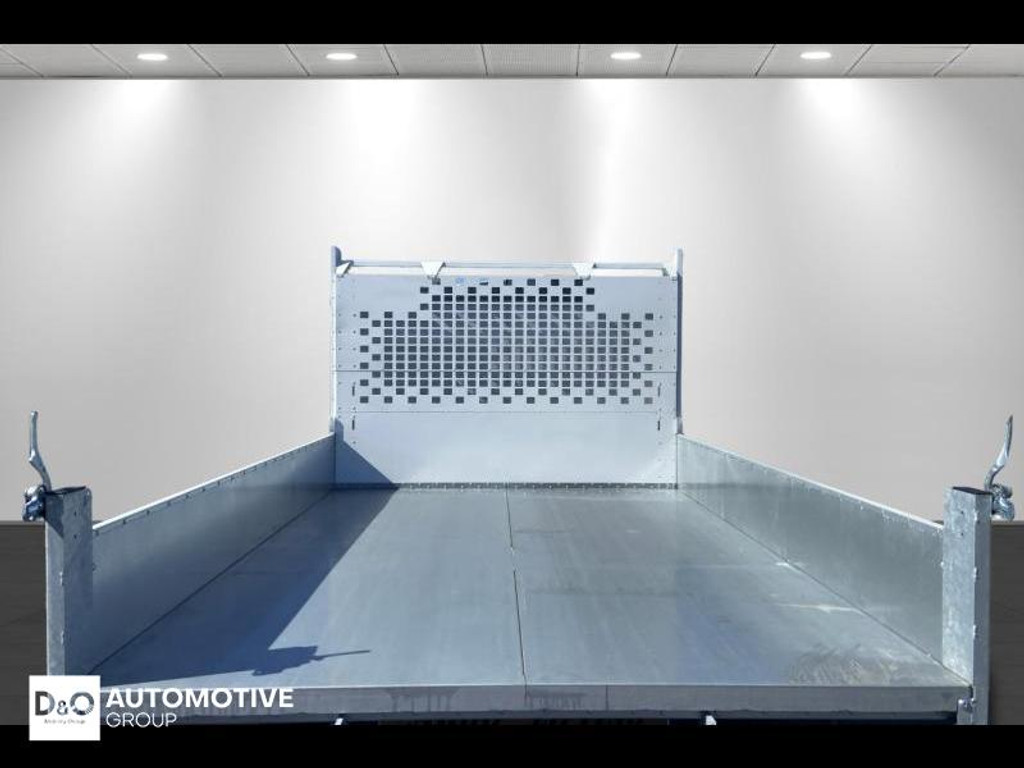 43864094-17.jpg